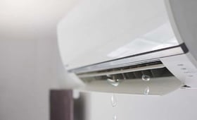 專業冷氣清洗竟然不到千元?全機拆洗+防護處理,服務流程公開透明不怕被坑